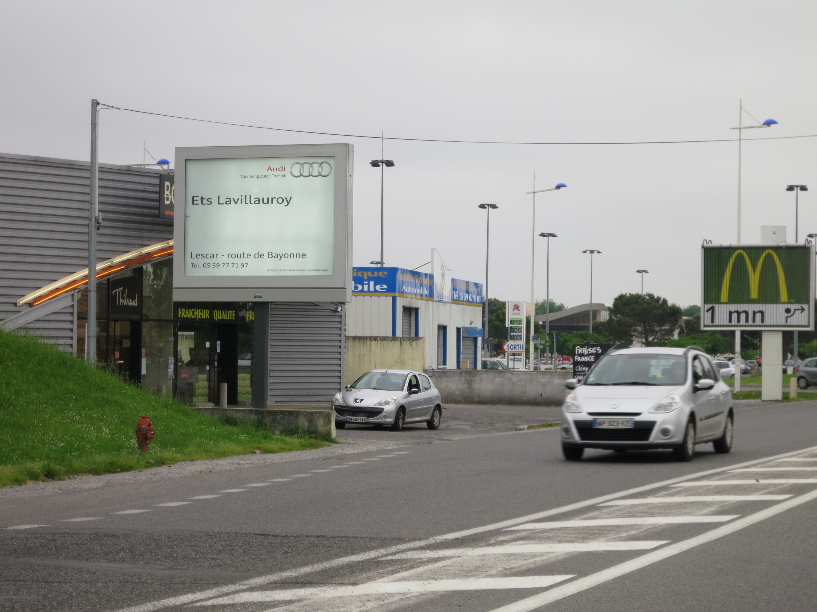 Exemple d'affichage 4x3m réalisé par Exterieurs dans les départements 64, 65 et 31